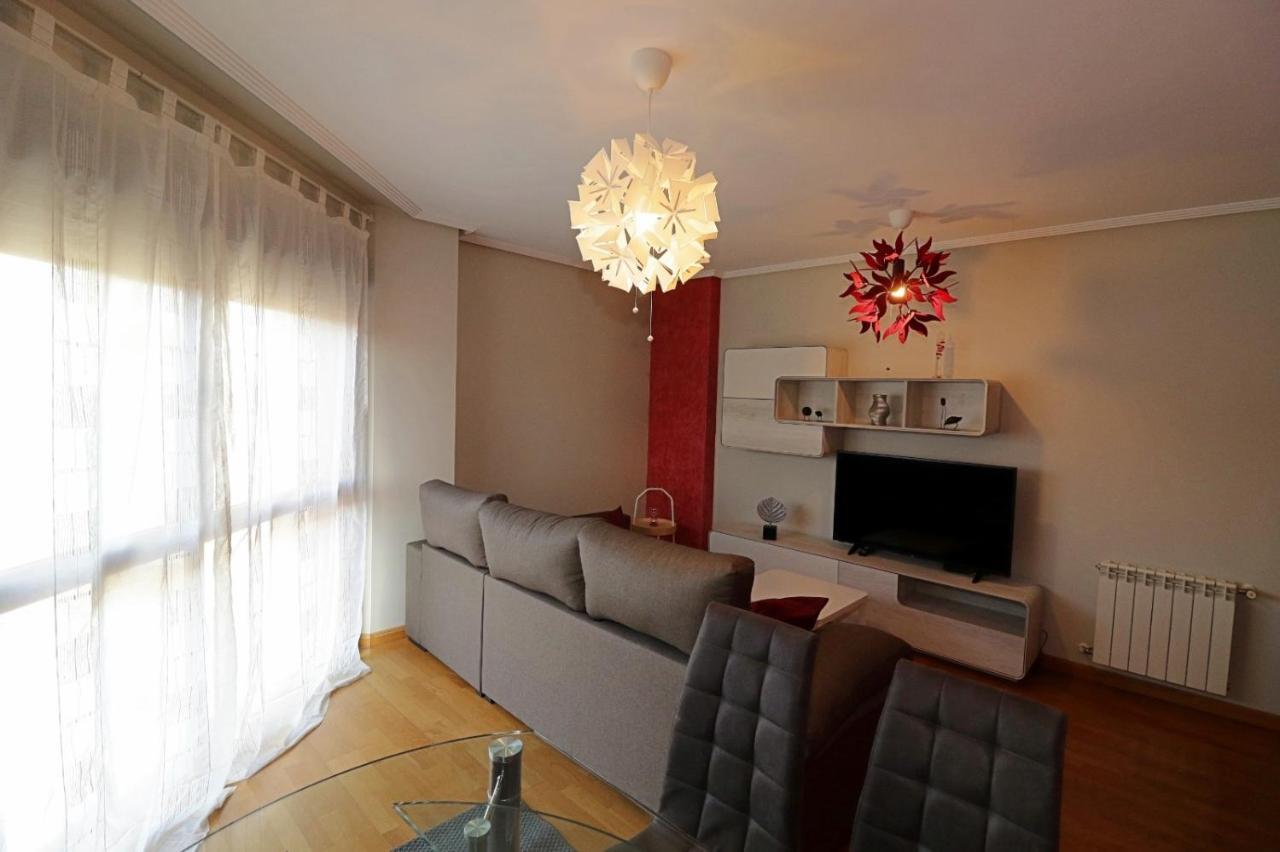 Apartamento , Wifi Y Garaje Cerca Del Centro Apartment โอเบียโด ภายนอก รูปภาพ