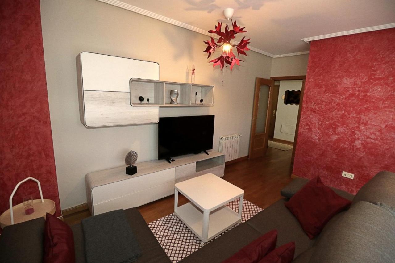Apartamento , Wifi Y Garaje Cerca Del Centro Apartment โอเบียโด ภายนอก รูปภาพ