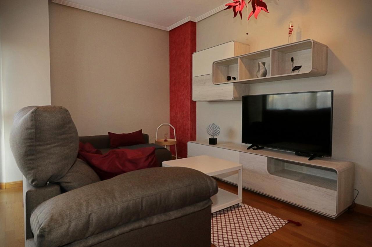 Apartamento , Wifi Y Garaje Cerca Del Centro Apartment โอเบียโด ภายนอก รูปภาพ