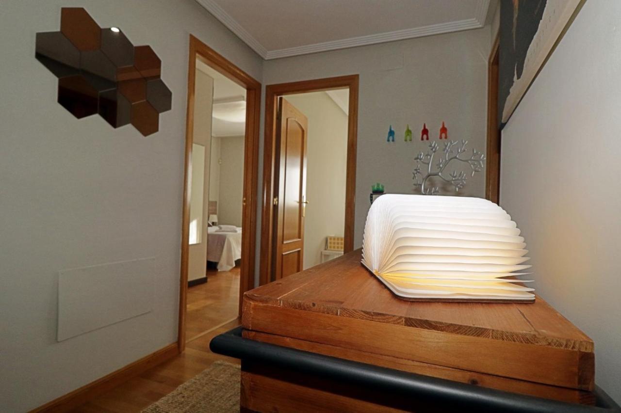 Apartamento , Wifi Y Garaje Cerca Del Centro Apartment โอเบียโด ภายนอก รูปภาพ